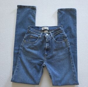 Vintage London Jean Original Classic Denim Medium Rise Straight Leg Mom Jeans